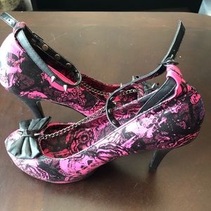 Justfab pink skull heels
